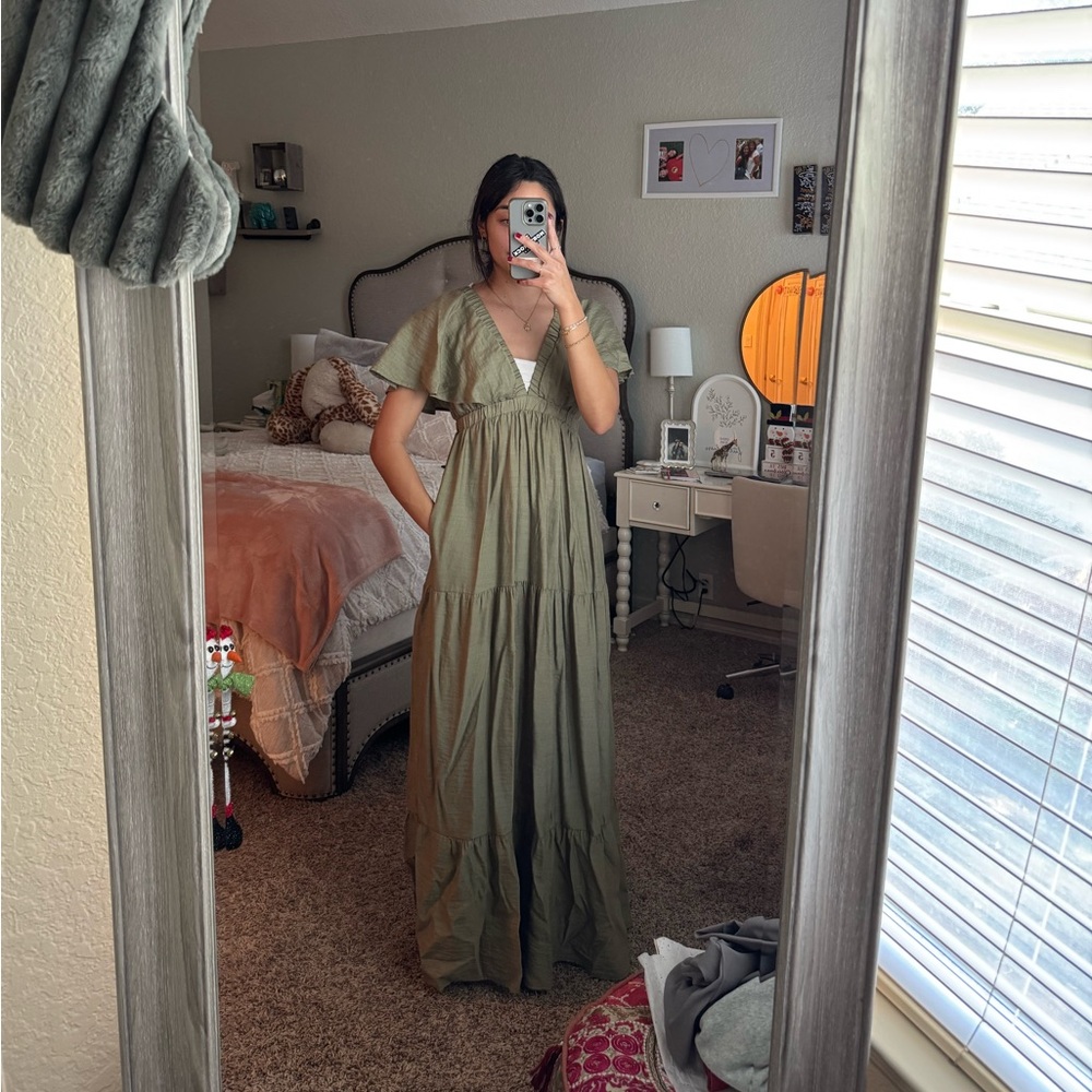 Chic Olive Maxi Dress